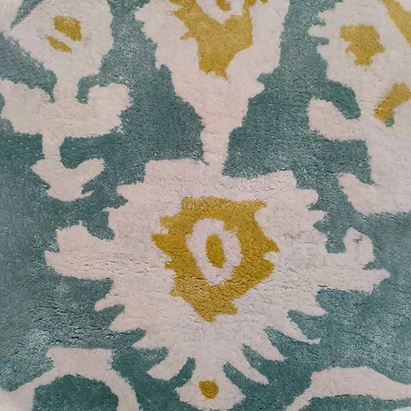 Ikkat Viscose Rug | 8 x 5 Feet