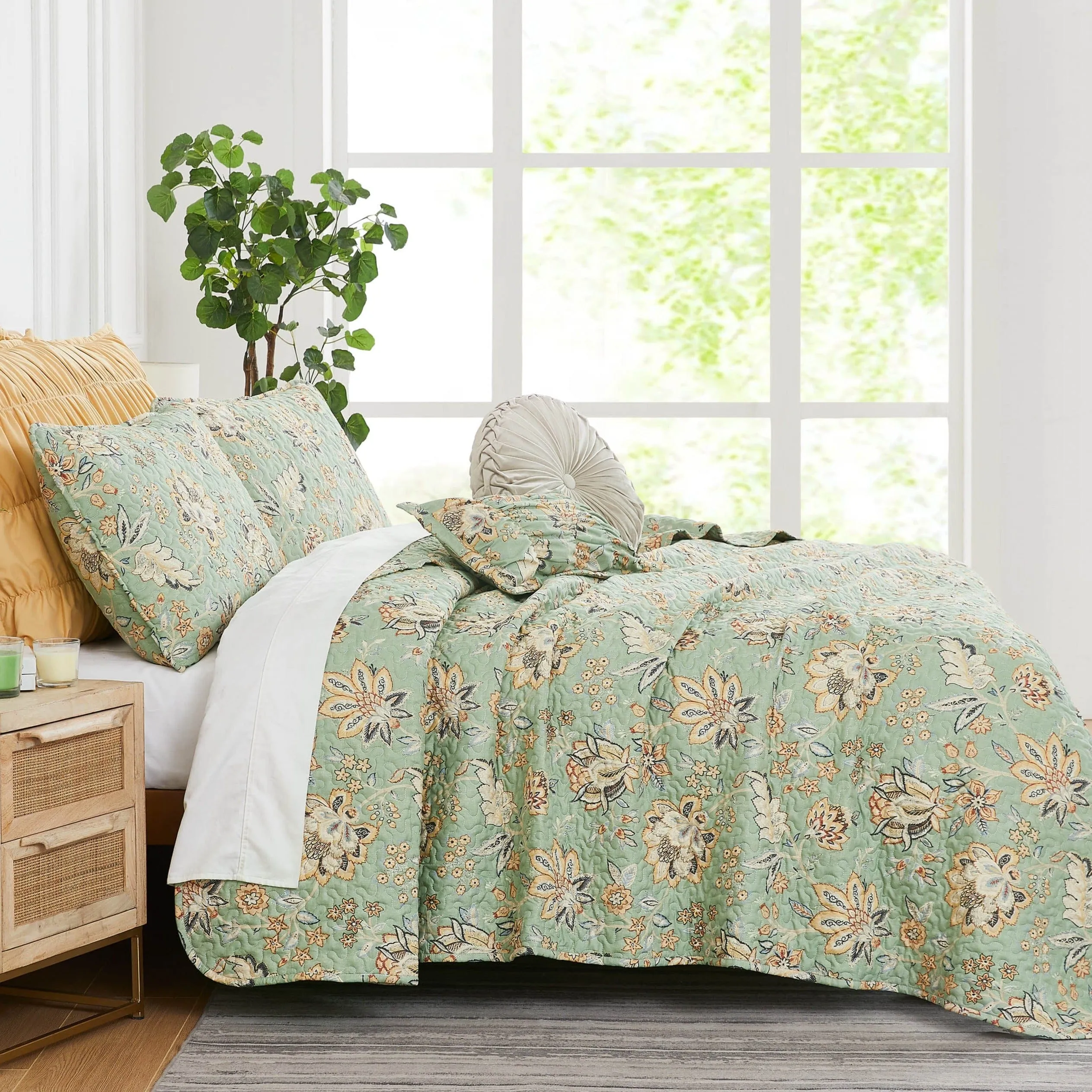 Jacobean Willow 7-Piece Quilt Bedding Set