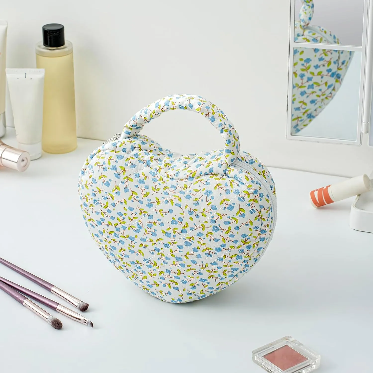 JOVAKIT Heart Shaped Quilted Makeup Bag Travel Cosmetic Bag for Women, Floral Coquette Cotton Makeup Case Toiletry Zipper Make Up Pouch with Handle, Travel Storage Organizer Pouch (Small Blue Flower)