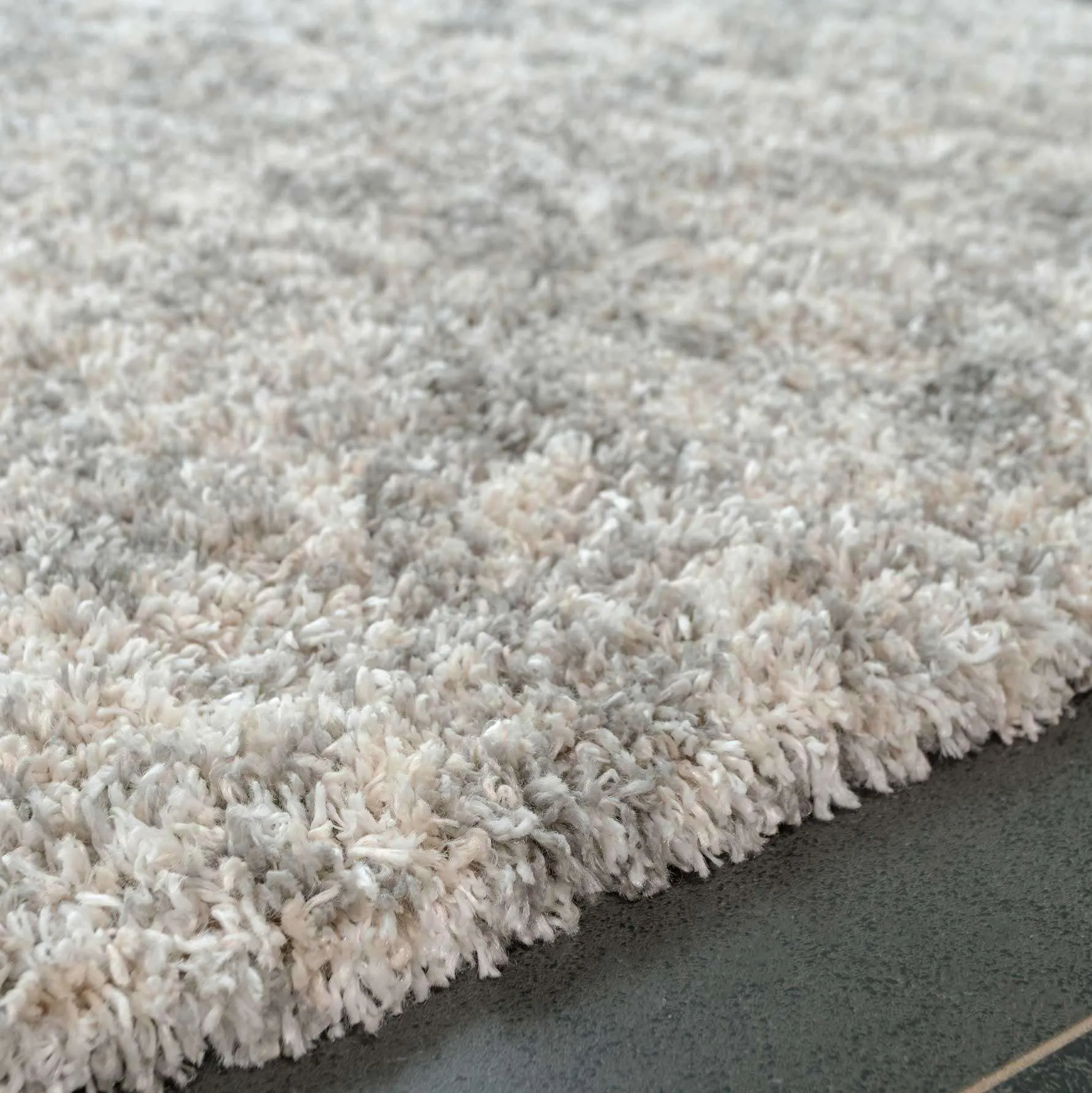 Soft Mottled Silver Shaggy Area Rug