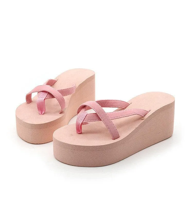 Wedge flip-flops Slippers