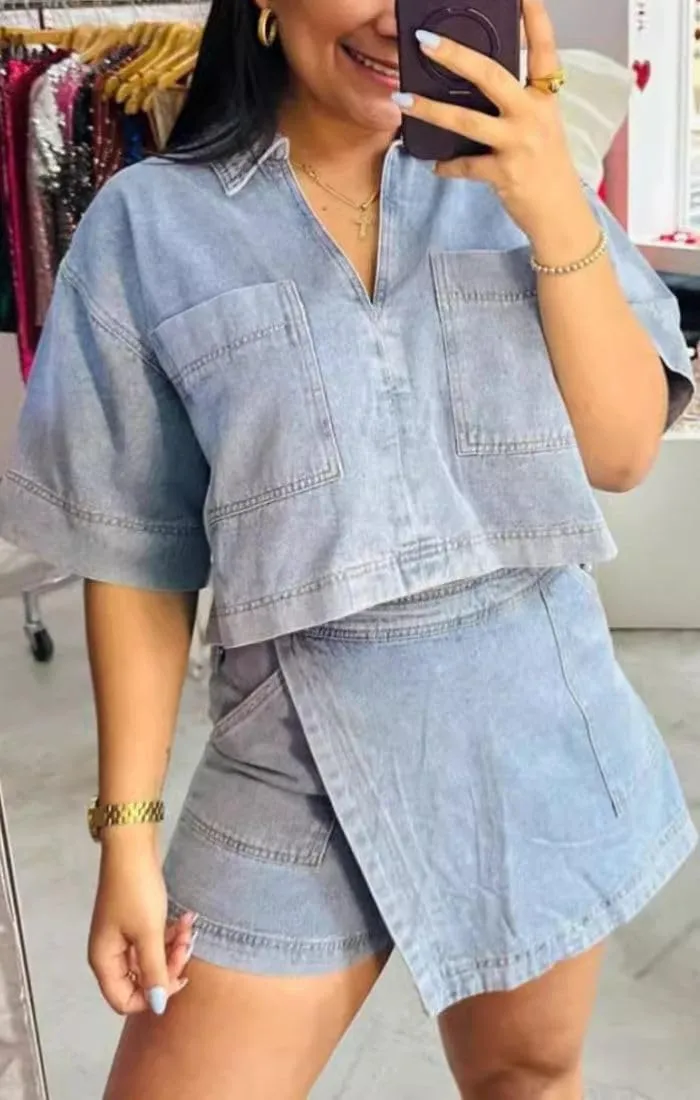 Women's Denim 2 Piece Outfits Summer Lapel V Neck Crop Top High Waisted Jean Mini Skirt Shorts Set with Pockets